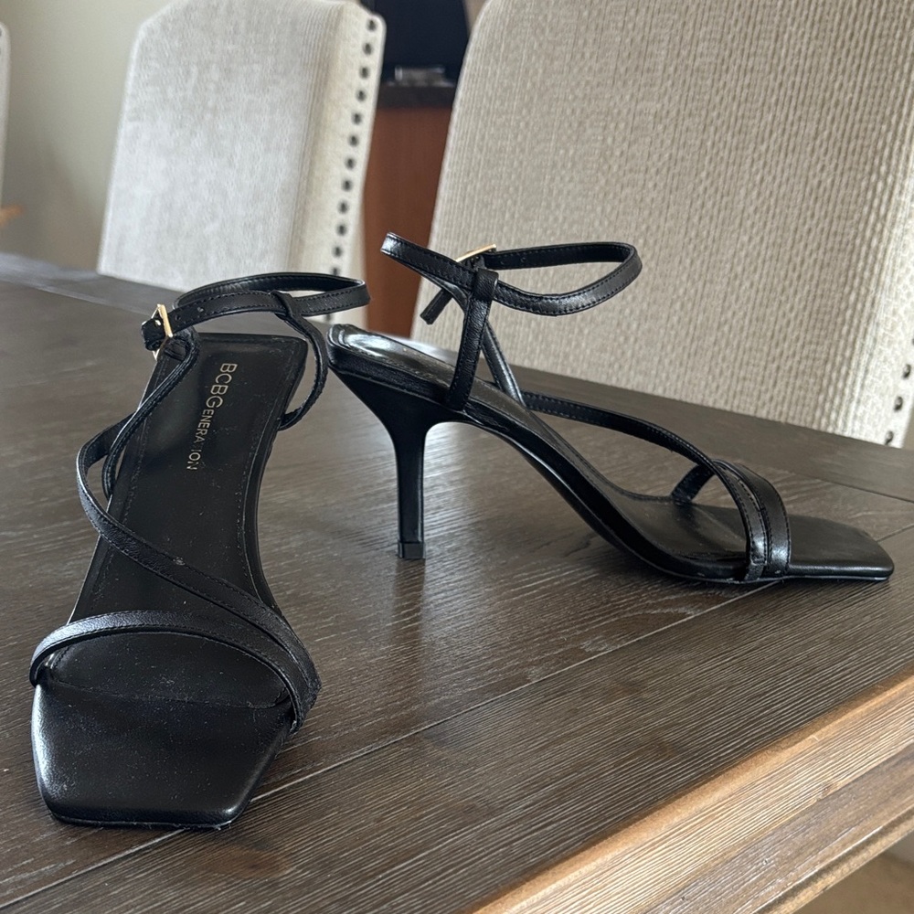 BCBGeneration Black Strappy “Millani”Heels